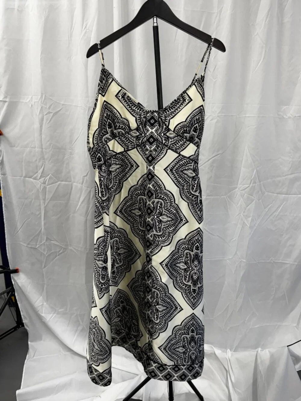 Camila Coelho Black & Cream Slip Dress‎ Size M